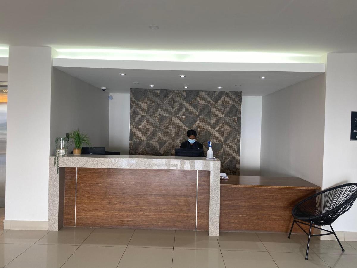 Kennaway Hotel East London Esterno foto
