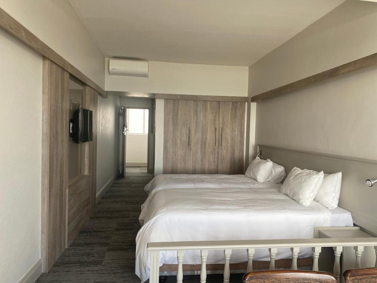 Kennaway Hotel East London Esterno foto